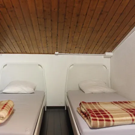 Roche Blanche - Location: Duplex Pour 8 Personnes Au Dernier Etage, Centre Station Mae-9013 Apartment *