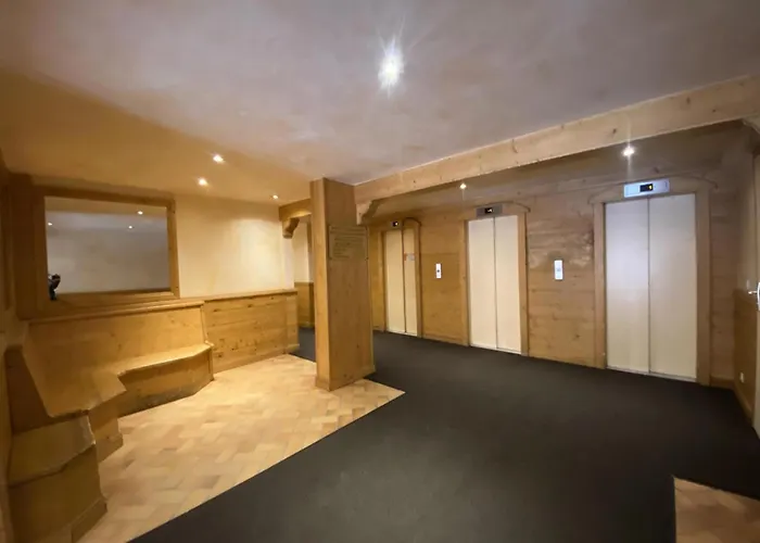Apartment Roche Blanche - Location: Duplex Pour 8 Personnes Au Dernier Etage, Centre Station Mae-9013 Val Thorens