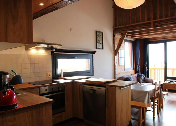 Roche Blanche - Location: Duplex Pour 8 Personnes Au Dernier Etage, Centre Station Mae-9013